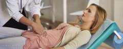 反复腹胀腹痛 女性要警惕卵巢癌